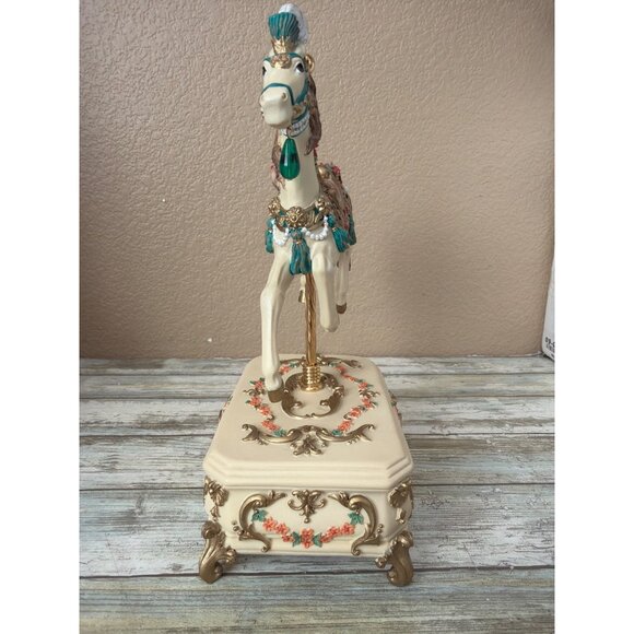 San Francisco Music Box Drdak Sultan’s Dream Carousel Music Box Plays Masquerade - Picture 10 of 16